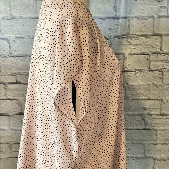 Halogen - Plus Size Lt Pink w/black dots cap sleeve blouse - Picture 3 of 5